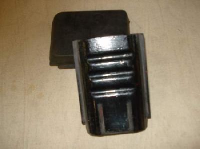 Rubber feet for crawlers military vehicles